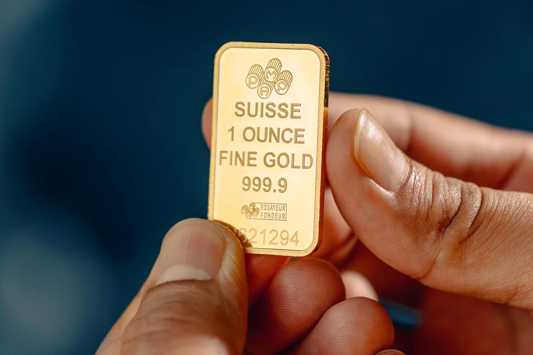 Comprehensive Guide to Investing in Gold Bars